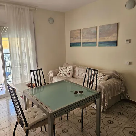 Luminoso En El Centro De Apartmán Sitges